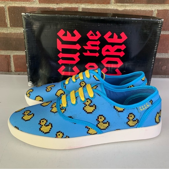 Cute To The Core duck Print blue yellow Lace Up Sneakers Women’s US 8 M - Picture 5 of 9